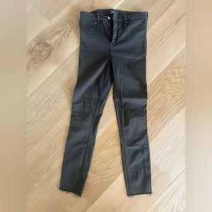 Abercrombie & Fitch Simone high-rise Jean legging ankle. Size 26/2R